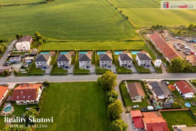 Stavební parcely Bezděkov u Pardubic, Bezděkov, okres Pardubice