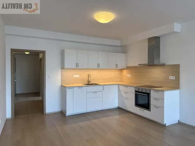 Pronájem moderního bytu 2+kk s balkonem a garážovým stáním, Věry Pánkové, Olomouc