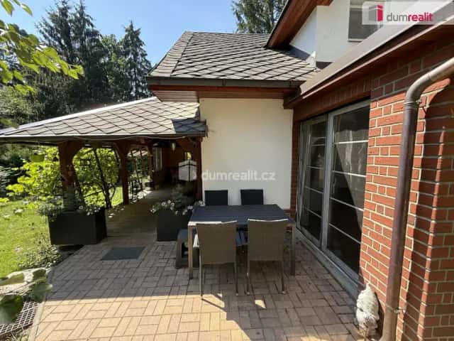Prodej rodinného domu 120 m2 pozemek 1717 m2 dílna pergola, Ke Skále, Kamenice, okres Praha-východ