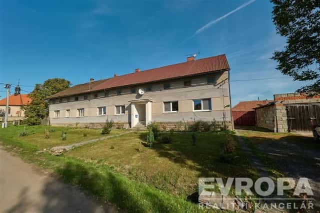 Prodej rodinného domu se dvěma bytovými jednotkami v obci Psinice části obce Libáň, Libáň, okres Jičín