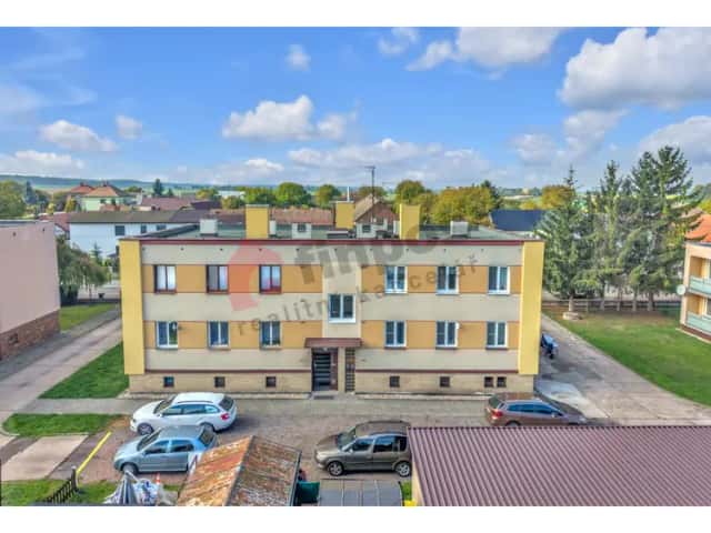 Prodej bytu 3+kk, balkon, dva sklepy – Lovčice, Lovčice, okres Hradec Králové