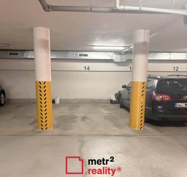 Pronájem garážového stání 15 m2, Uhelná ulice, Olomouc, Uhelná, Olomouc