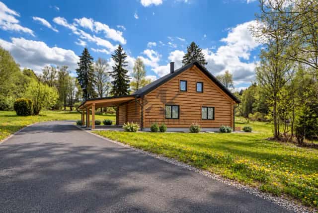 Prodej stavebního pozemku se stavebním povolením v NP Šumava, 2.500 m2, Strážný, okres Prachatice