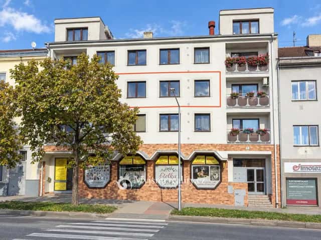 Prodej cihlového bytu s parkovacím stáním 3+1 79 m2, ul. Vídeňská tř., Znojmo, Vídeňská třída 892/11, Znojmo