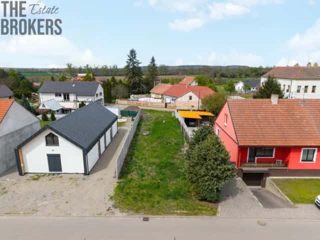 Prodej stavebního pozemku 338 m2 s vinným sklepem – Březí u Mikulova, Březí, okres Břeclav