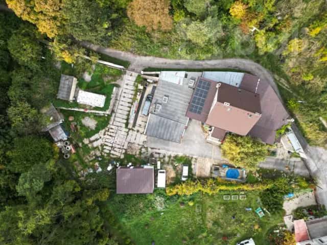 Prodej rodinného domu se 2 bytovými jednotkami, 520 m2, pozemek 1.954 m2, Kladno - Švermov, Husova, Kladno