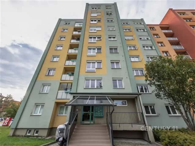 Světlý byt 2+1 (53 m2 ) s výhledem, připravený na rekonstrukci podle vašich snů – Kopřivnice, ul. Štramberská, Štramberská, Kopřivnice, okres Nový Jičín