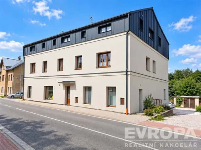 Pronájem bytu 2+kk, celková výměra 52 m2, vyhrazené parkování, Dělnická, Vrchlabí, okres Trutnov