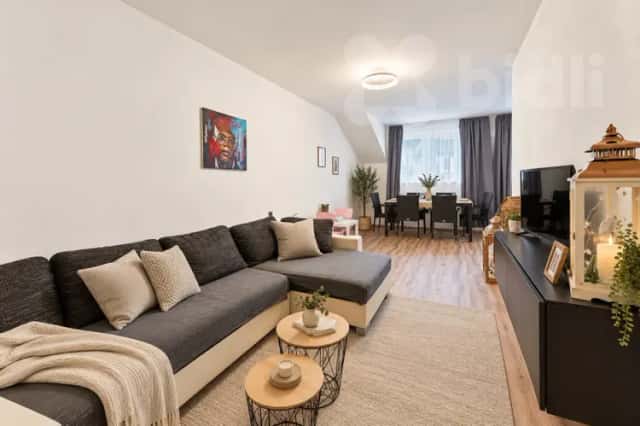 Moderní byt 3+kk s balkonem a vlastním parkovacím místem, Vochov, okres Plzeň-sever