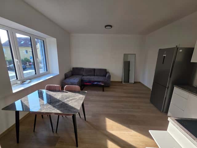 Pronájem bytu 2+kk 45 m², K Lipám, Praha – Střížkov