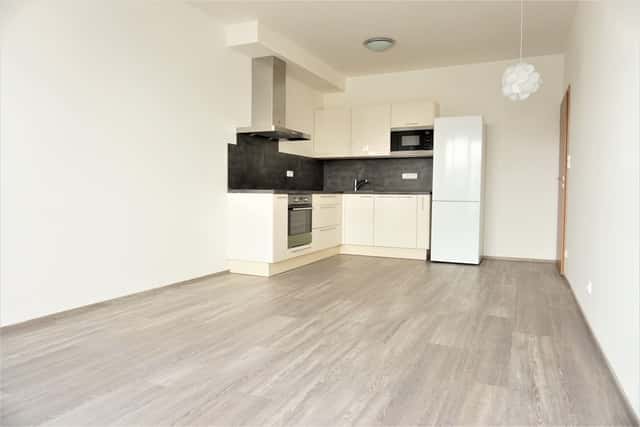Pronájem bytu 2+kk 55 m², Kryšpínova, Praha 10 – Štěrboholy