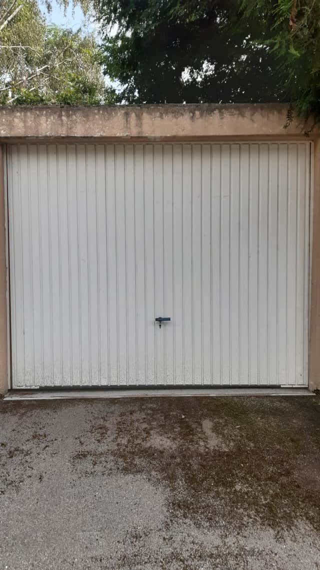 Pronájem objektu 18 m², U Střešovických hřišť, Praha 6 – Střešovice