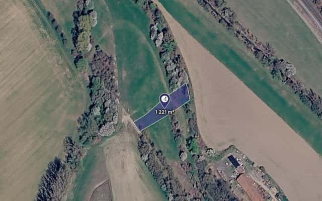 Prodej pozemku, Kyjov – Bohuslavice u Kyjova, okres Hodonín
