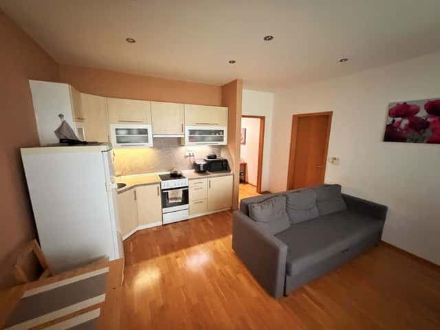 Pronájem bytu 2+kk 51 m², Korunní, Praha 3 – Vinohrady