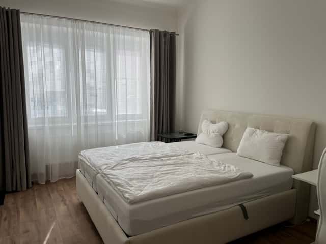 Pronájem bytu 2+1 70 m², Roháčova, Tábor