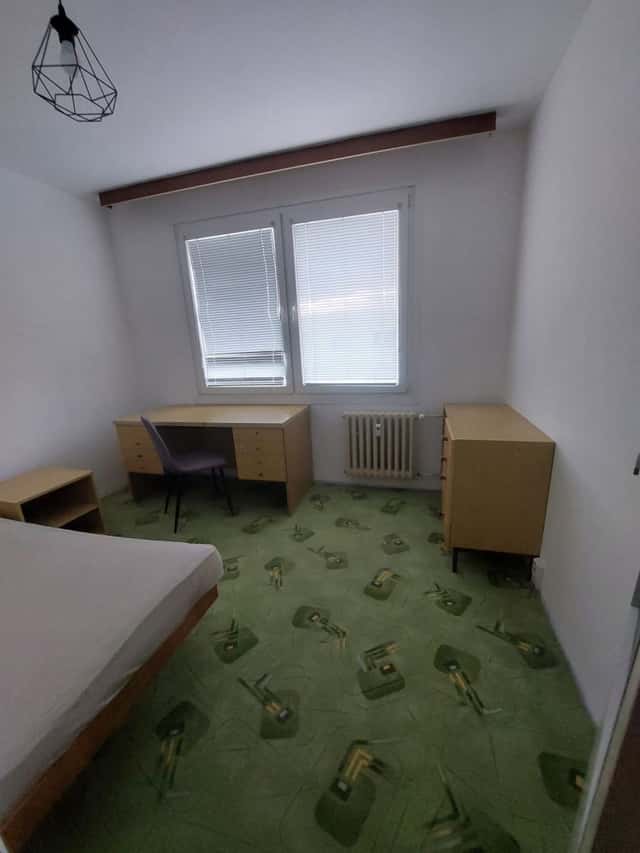 Pronájem bytu 4+1 80 m², Strážnická, Plzeň, okres Plzeň-město