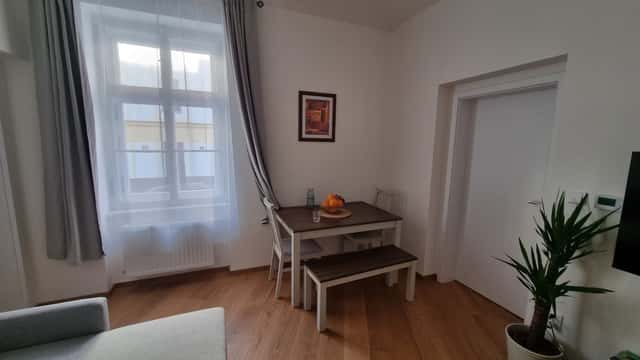 Pronájem bytu 3+1 74 m², Na Neklance, Praha 5 – Smíchov