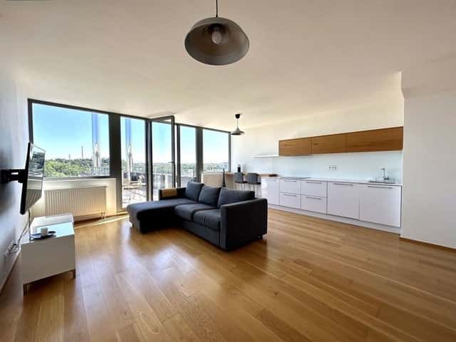 Pronájem bytu 4+kk 102 m², Mezitraťová, Praha 9 – Hrdlořezy