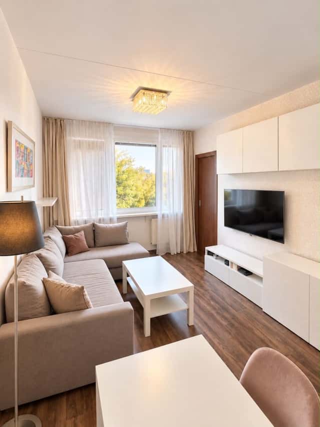 Pronájem bytu 2+kk 33 m², Košťálkova, Praha 8 – Kobylisy