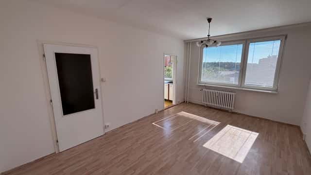 Pronájem bytu 1+1 30 m², Mazurská, Praha 8 – Troja