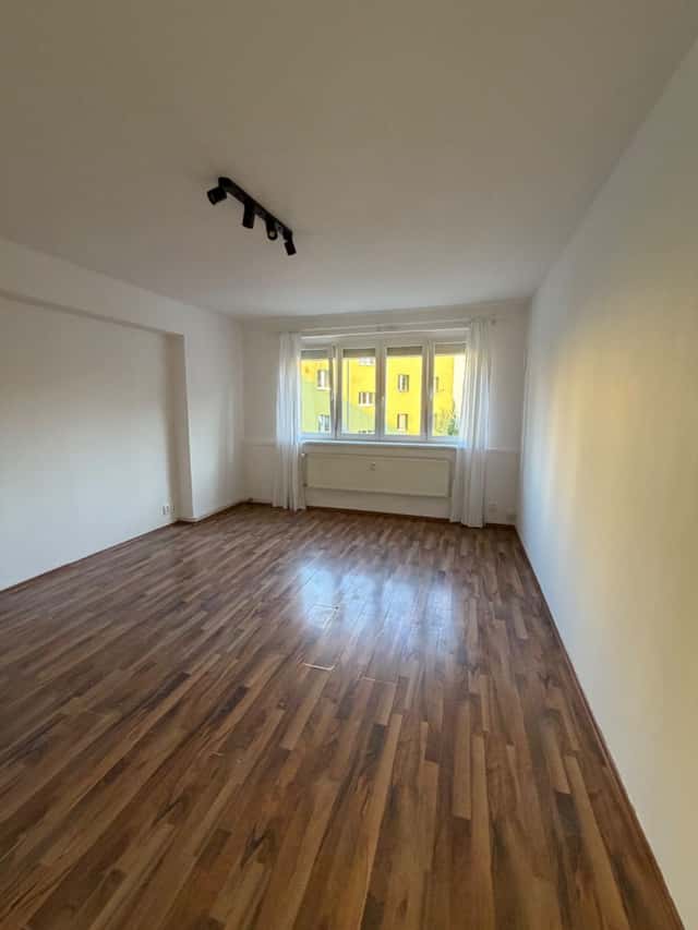 Pronájem bytu 2+kk 49 m², Za Hládkovem, Praha 6 – Střešovice