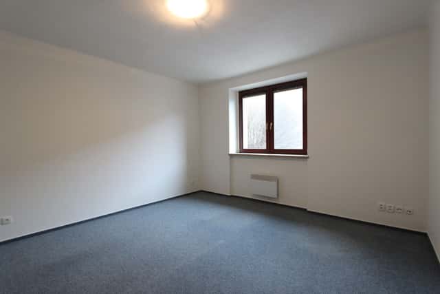 Pronájem bytu 1+1 36 m², Škroupova, Brno – Židenice, okres Brno-město
