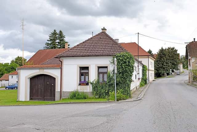 Pronájem objektu, Slavče – Slavče u Trhových Svinů, okres České Budějovice