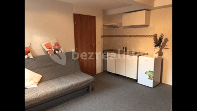 Pronájem bytu garsoniera 21 m², K Ovčínu, Praha 8 – Kobylisy