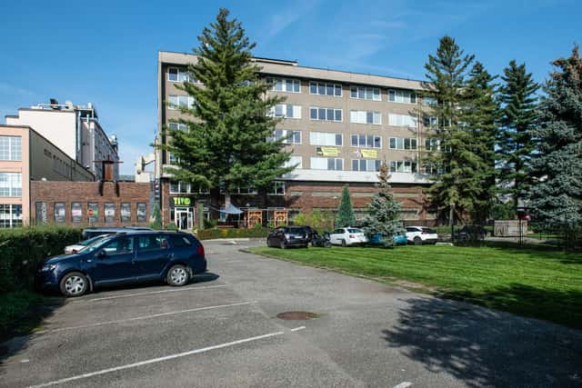 Pronájem komerčního prostoru 55 m², Na Harfě, Praha 9 – Vysočany