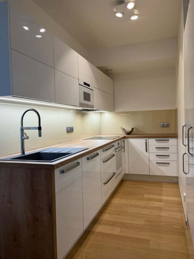 Pronájem bytu 2+kk 55 m², Hodonínská, Praha 4 – Michle