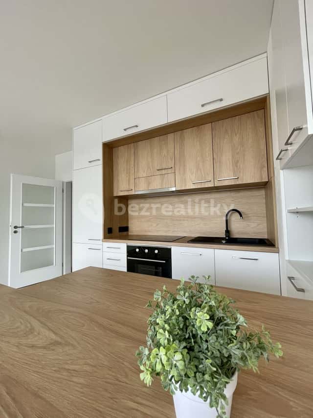 Pronájem bytu 2+kk 58 m², Východní, Pardubice – Pardubičky