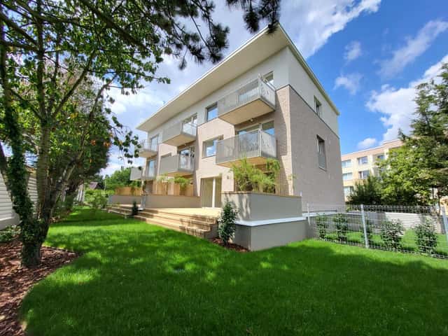 Pronájem bytu 1+kk 31 m², Podbělová, Praha 5 – Hlubočepy