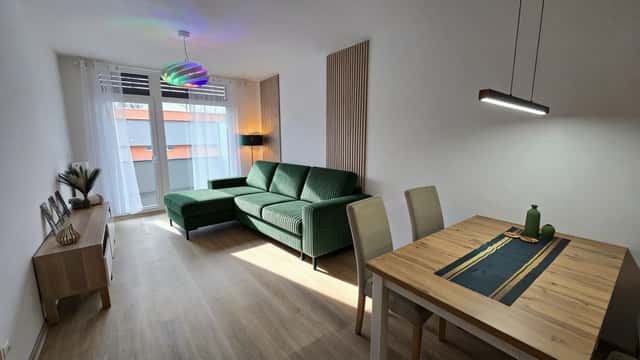 Pronájem bytu 2+kk 56 m², Americká, Kladno – Kročehlavy