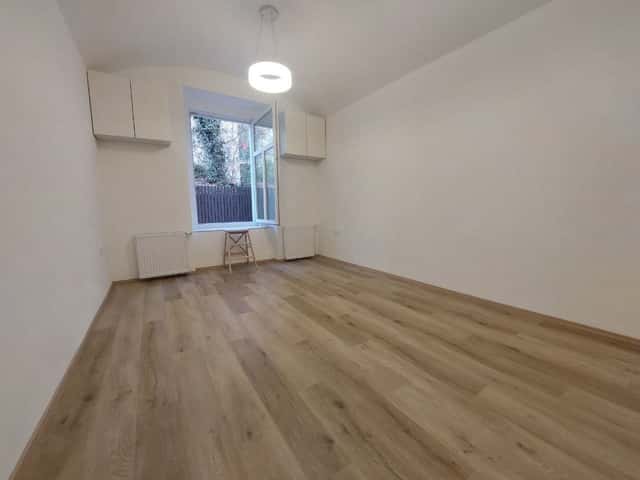Prodej bytu 1+1 43 m², Hartigova, Praha 3 – Žižkov