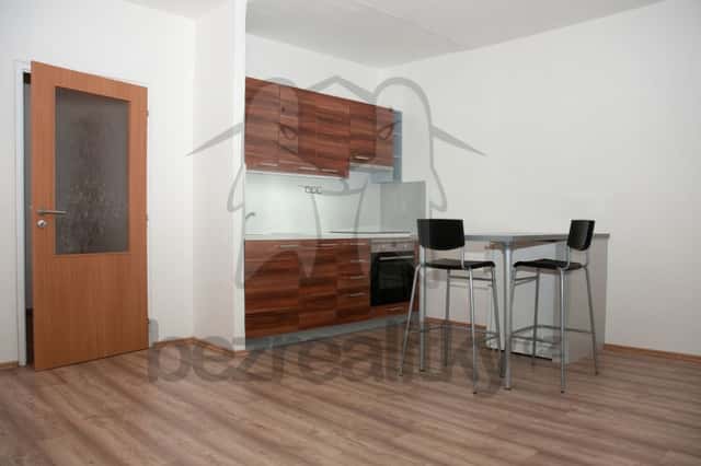 Pronájem bytu 1+kk 32 m², Popelákova, Brno – Líšeň, okres Brno-město
