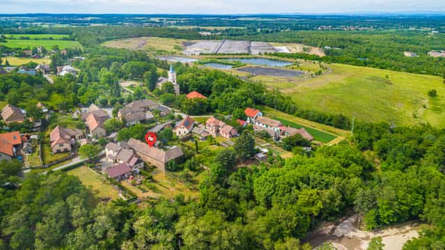 Prodej domu/chalupy 2+1 s hospodářskými budovami, Chvaletice, Hornická Čtvrť