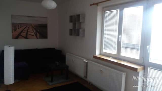 Pronájem bytu 2+1, 50 m2 + terasa, Praha 8, u metra C, Praha