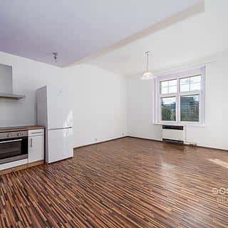 Prodej bytu 2+kk 56 m² Praha, Na břehu, Praha