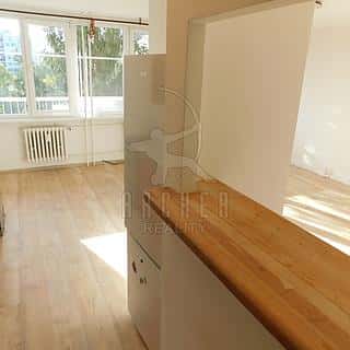 Prodej bytu 3+1 80 m² Praha, Parmská, Praha