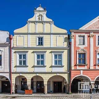 Prodej historického objektu 800 m² Telč, náměstí Zachariáše z Hradce, Telč, okres Jihlava