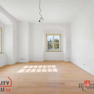 Prodej bytu 1+kk, garsoniery 50 m² Jince, Slavíkova, Jince, okres Příbram