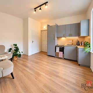 Pronájem bytu 2+kk 32 m² Hýskov, Na Krétě, Hýskov, okres Beroun