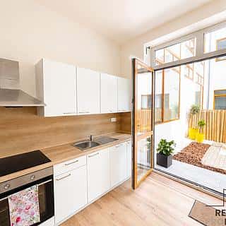 Prodej bytu 3+kk 123 m² Třebíč, Karlovo nám., Třebíč