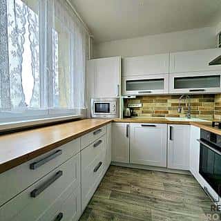 Pronájem bytu 3+1 70 m² Znojmo, Pod Soudním vrchem, Znojmo