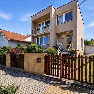 Prodej rodinného domu 160 m² Pardubice, Pod Lipami, Pardubice