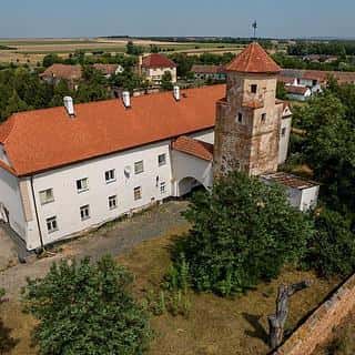 Prodej komerčního pozemku 83936 m² Vlasatice, Vlasatice, okres Brno-venkov