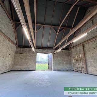 Pronájem skladu 133 m² Kněževes, Kněževes, okres Praha-západ
