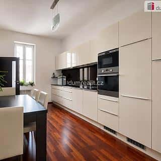 Pronájem bytu 2+1 65 m² Praha, Svornosti, Praha