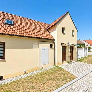 Pronájem bytu 2+1 38 m² Mikulov, Zámecká, Mikulov, okres Břeclav