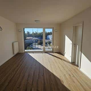Prodej bytu 2+kk 66 m² Kladno, Ke křížku, Kladno